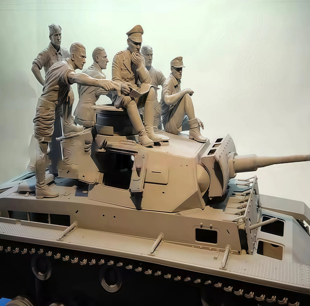 1/16 WWII German Tank Crew in Combat Positions, 6 Figures, Resin Model Figure Kit, Unassembled and Unpainted