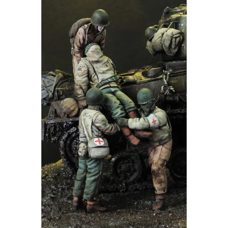 1/35 WWII US Army Medical Team, 4 Figures, Resin Model Figure Kit, Unassembled and Unpainted