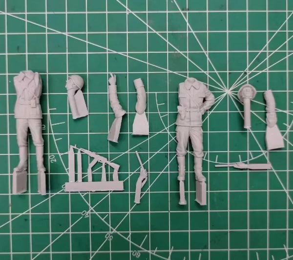 1/35 Modern Russian Traffic Police, 4 Figures, Resin Model Figure Kit, Unassembled and Unpainted