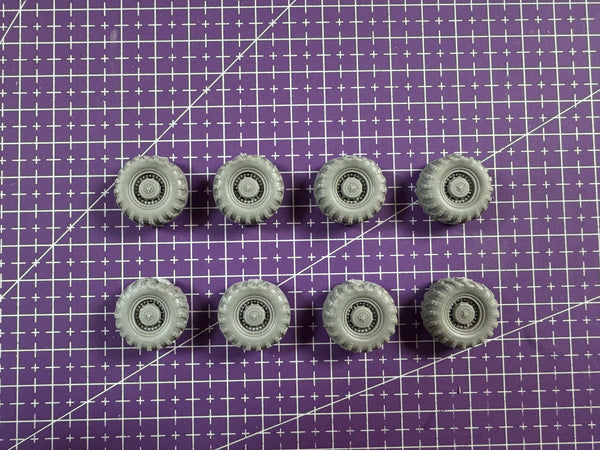 1/72 Cold War Soviet MAZ-543 Truck Wheels, Resin Model Accessory Kit, Unpainted