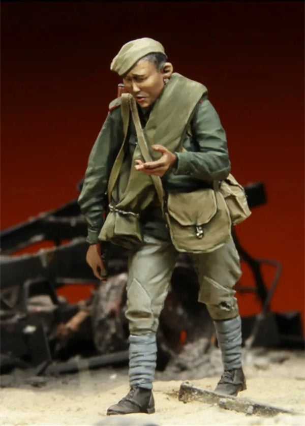 1/35 WWII Soviet Infantryman Kursk 1943, Resin Model Figure Kit, Unassembled and Unpainted
