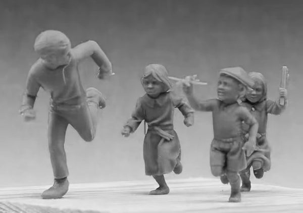 1/35 Modern Tactical Operators Advancing with Rifles, 4 Figures, Resin Model Figure Kit, Unassembled and Unpainted