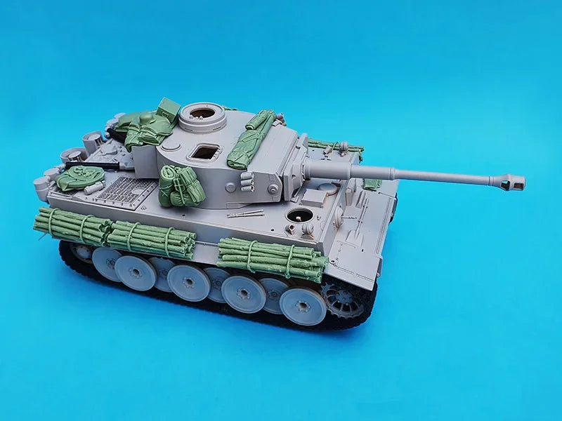 1/35 WWII German Tiger I Tank with Zimmerit, Resin Model Vehicle Kit, Unassembled and Unpainted