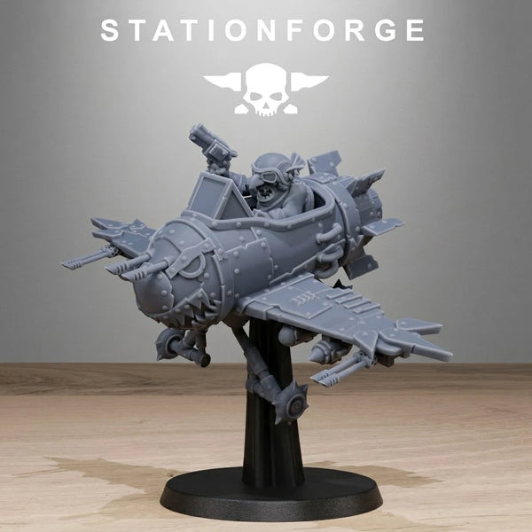 Ork Fighter, 6 Figures, Resin Model Aircraft Kit, Sci-Fi Theme, Unassembled and Unpainted