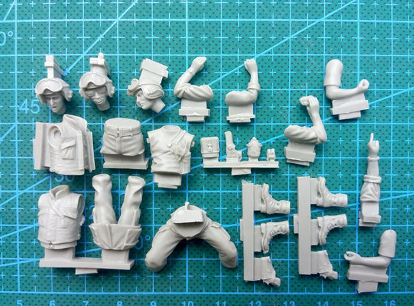 1/35 WWII US Infantry Squad in Combat, 4 Figures, Resin Model Figure Kit, Unassembled and Unpainted