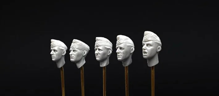 1/35 Civilian Character Head Busts, 5 Figures, Resin Model Bust Kit, Unassembled and Unpainted