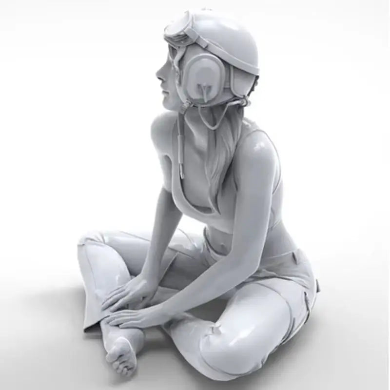1/35 Modern Aviator Pilot in Casual Seated Pose, Resin Model Figure Kit, Unassembled and Unpainted
