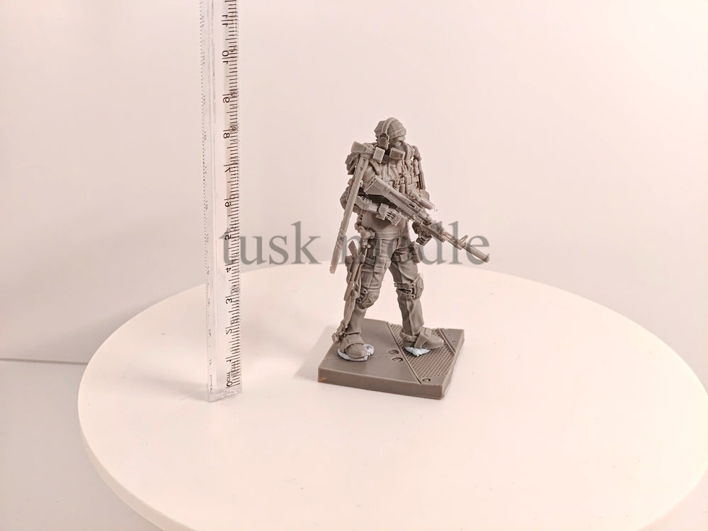 1/24 Modern Tactical Soldier, Resin Model Figure Kit, Unassembled and Unpainted