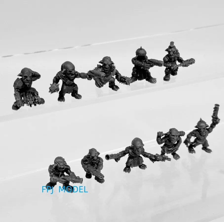 28mm Goblin Warriors, 24 Figures, Resin Model Figure Kit, Fantasy Theme, Unassembled and Unpainted