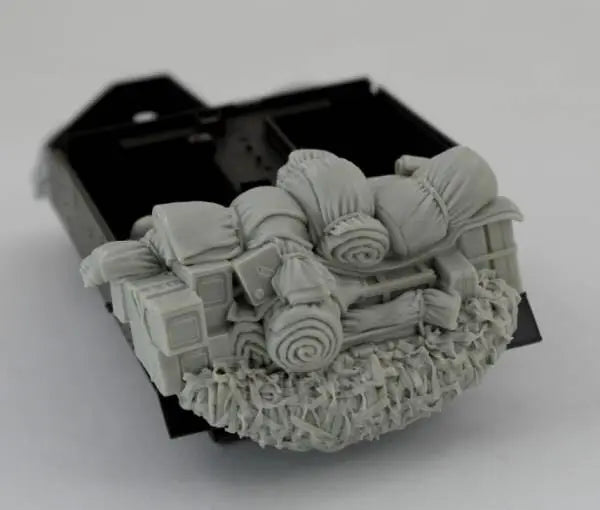 1/35 Dwarf with Ornate Beard, Resin Model Figure Kit, Fantasy Theme, Unassembled and Unpainted