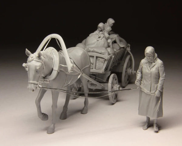 1/35 WWI Russian Refugees with Cart, 5 Figures, Resin Model Figure Kit, Unassembled and Unpainted
