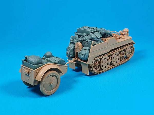 1/35 WWII German Sd.Kfz. 251 Half-Track, Resin Model Figure Kit, Unassembled and Unpainted