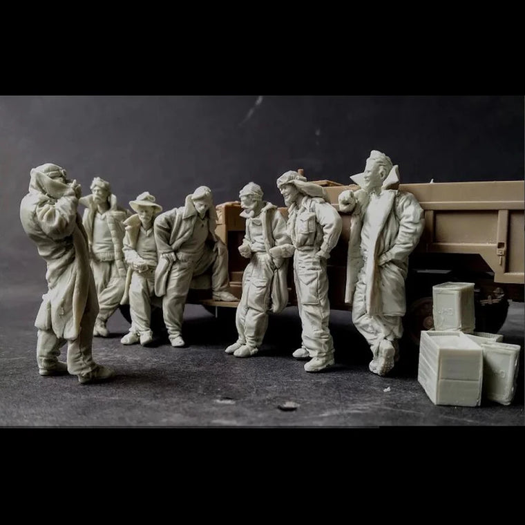 1/35 Modern Soldier Crew, 7 Figures, Resin Model Figure Kit, Unassembled and Unpainted