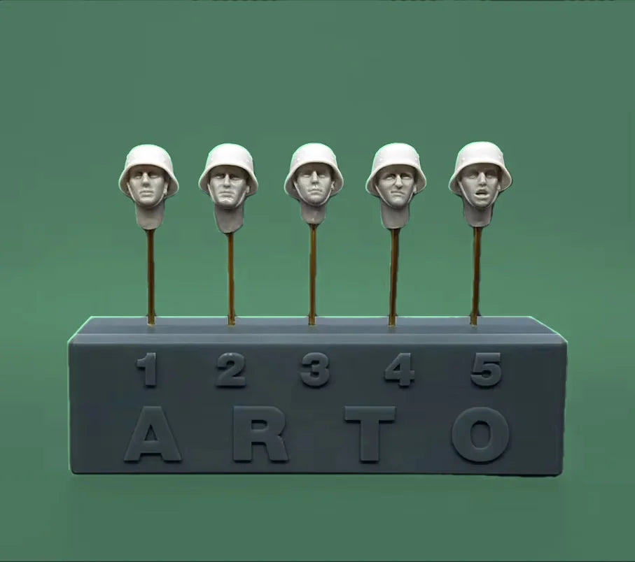 1/35 WWI Soldier Heads with Headgear, 5 Figures, Resin Model Figure Kit, Unassembled and Unpainted