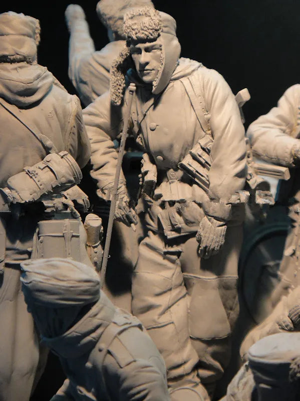 1/16 WWII Soviet Infantry in Combat Poses, 4 Figures, Resin Model Figure Kit, Unassembled and Unpainted
