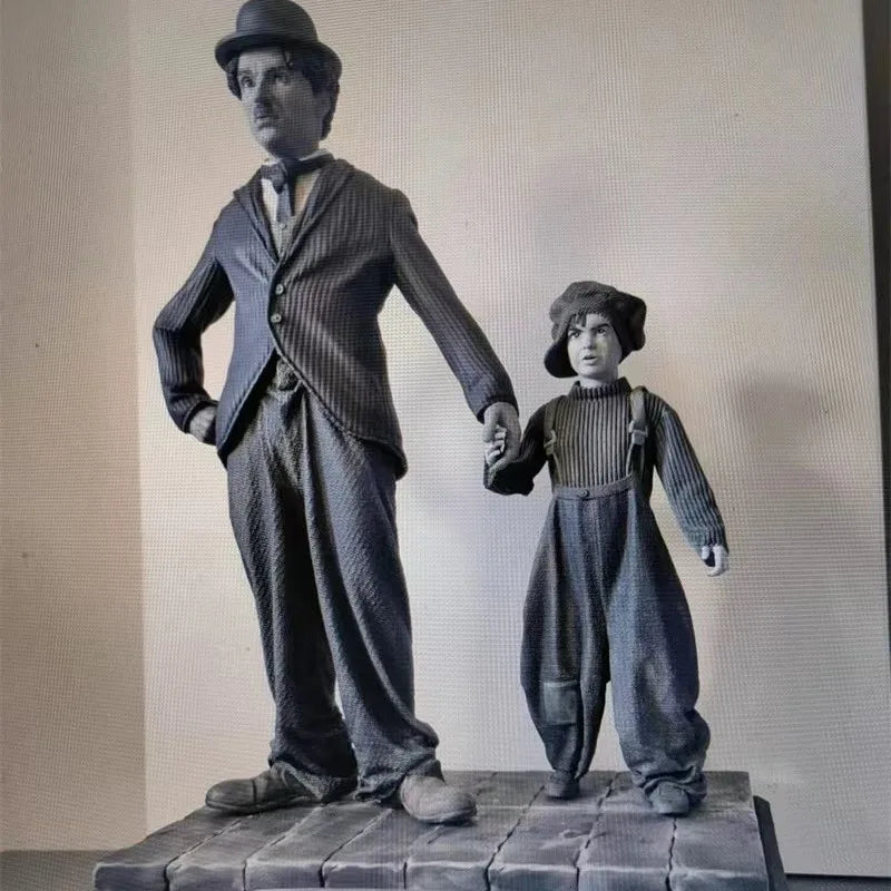 1/24 Charlie Chaplin the Kid, 2 Figures, Resin Model Figure Kit, Historical Theme, Unassembled and Unpainted