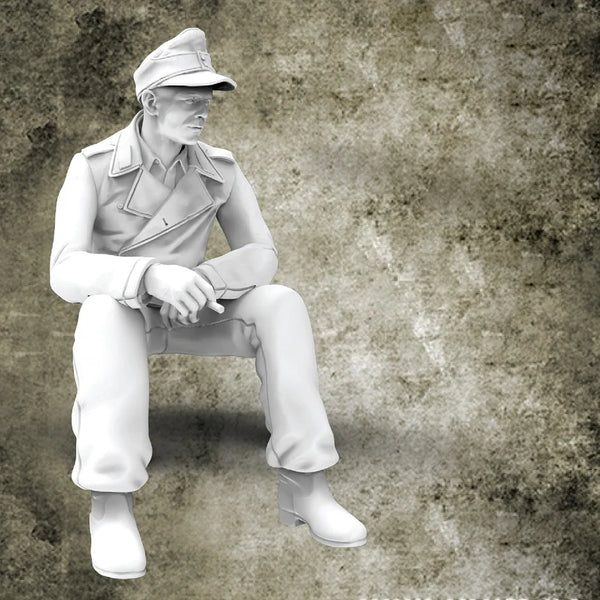 1/35 WWII Tank Crew, Resin Model Figure Kit, Unassembled and Unpainted