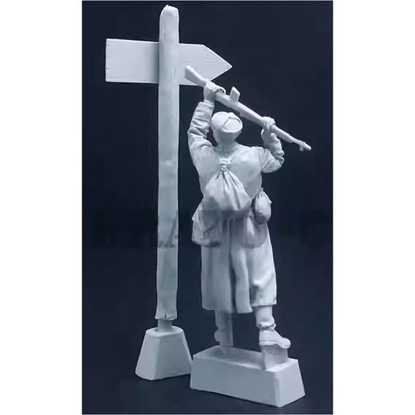 1/35 WWII Soviet Soldier Signaling with PPSh-41 and Road Marker, Resin Model Figure Kit, Unassembled and Unpainted