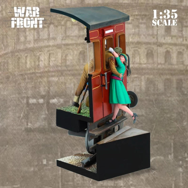 1/35 WWII 1930s Railway Guard Van, 2 Figures, Resin Model Diorama Kit, Unassembled and Unpainted