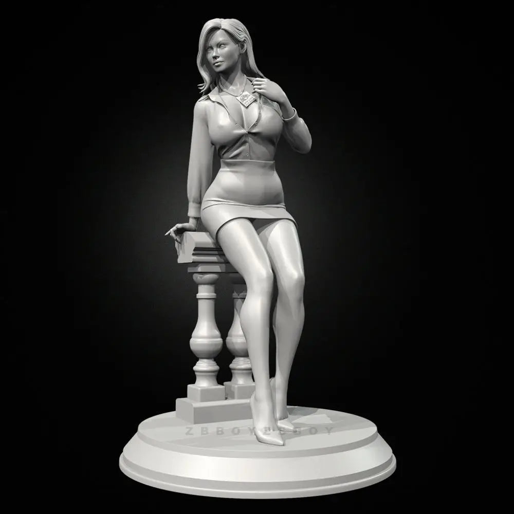 38mm Louise Lane Pin-up, Resin Model Figure Kit, Unassembled and Unpainted