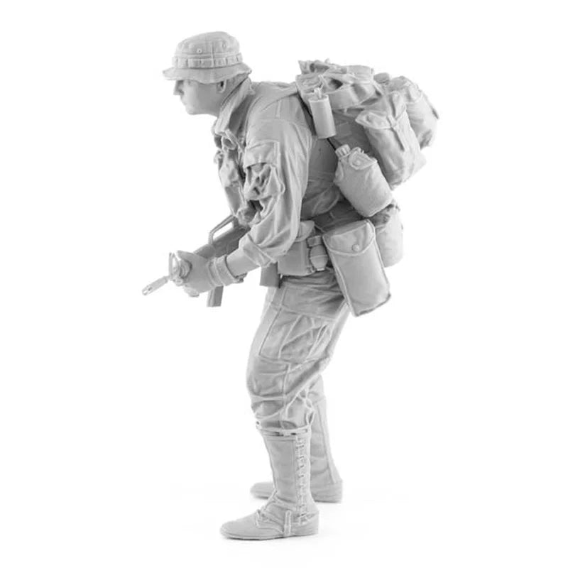 1/16 Vietnam War American Infantry Soldier, Resin Model Figure Kit, Unassembled and Unpainted