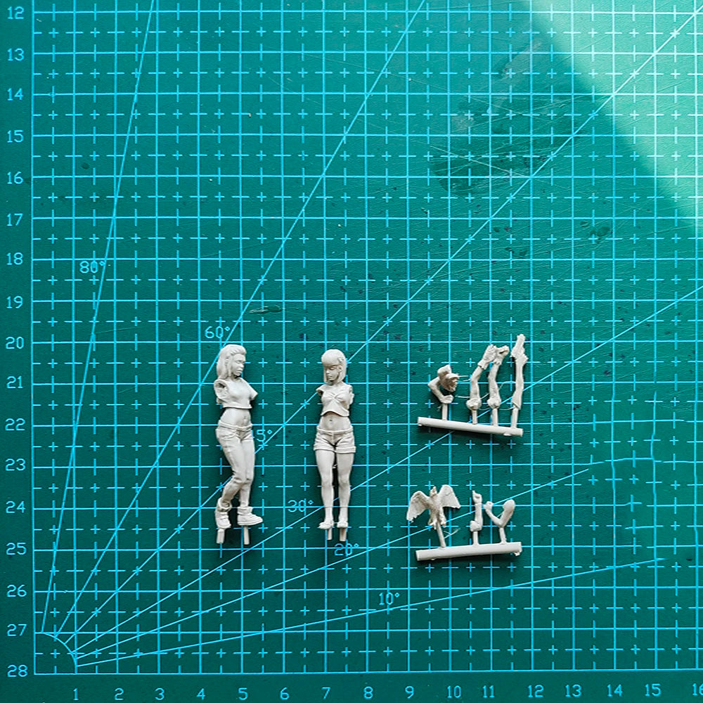 Cyberpunk Female Figures — 1/32 Resin Figure Set