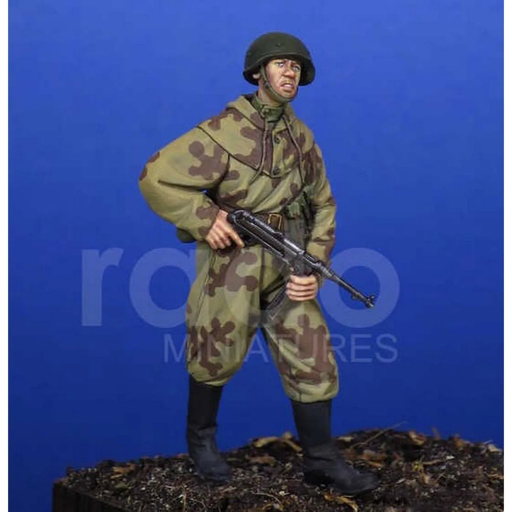 1/35 WWII Soviet and German Soldiers, 4 Figures, Resin Model Figure Kit, Unassembled and Unpainted