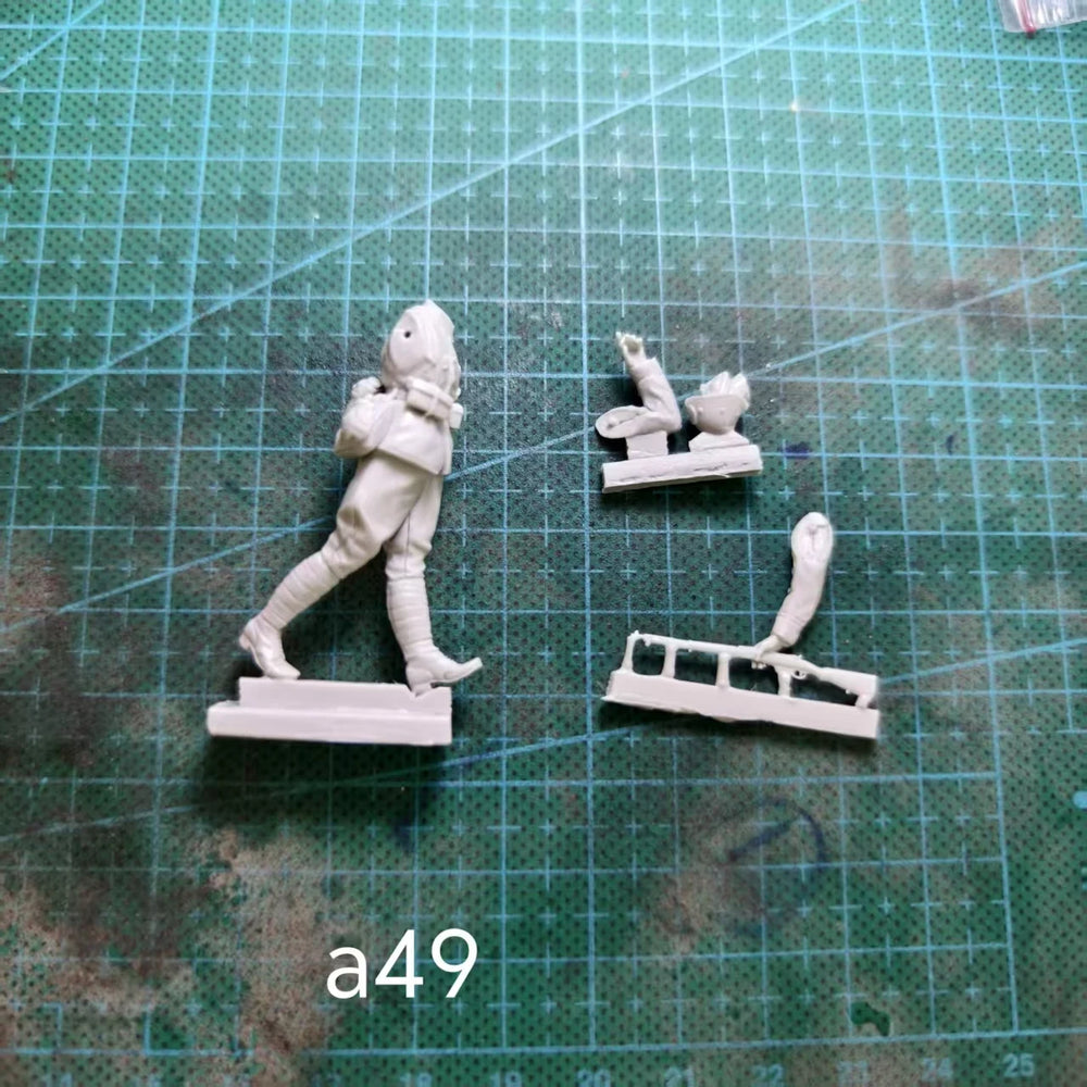 1/35 Modern Military Checkpoint, 7 Figures, Resin Model Figure Kit, Unassembled and Unpainted