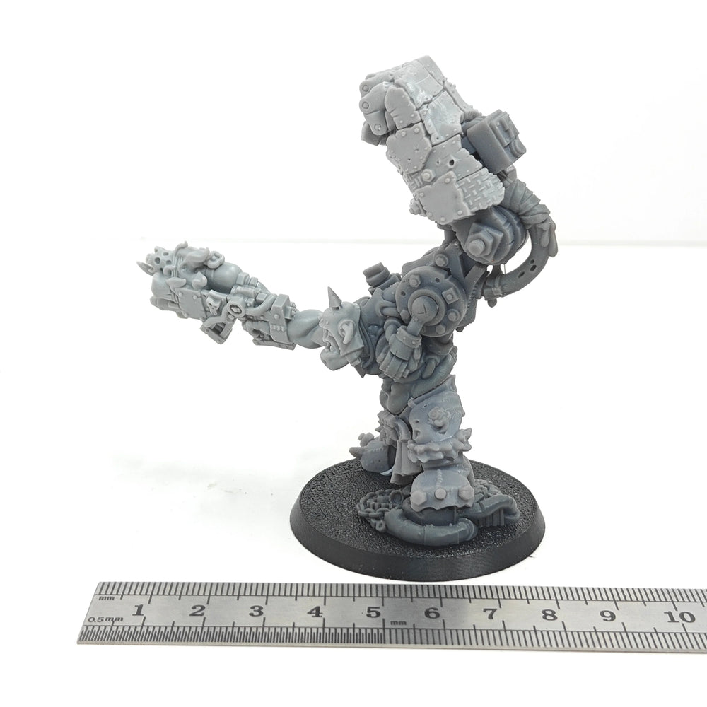 Gothic Armored Chaos Warrior, Resin Model Figure Kit, Sci-Fi Theme, Unassembled and Unpainted