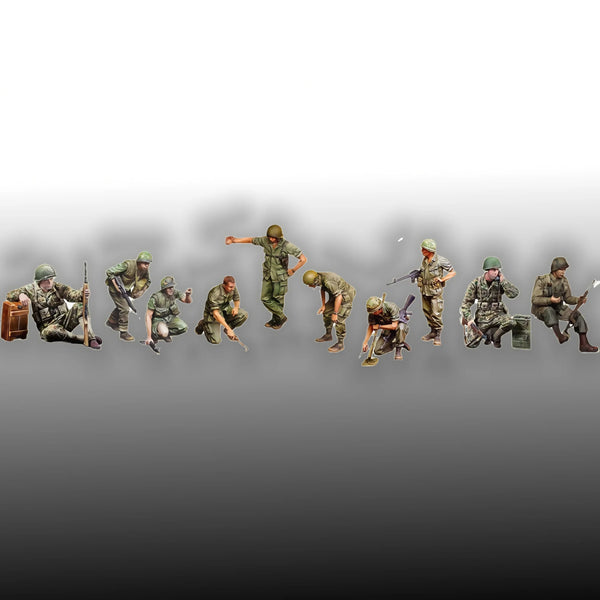 1/35 WWII German Infantry Advancing and Firing, 11 Figures, Resin Model Figure Kit, Unassembled and Unpainted