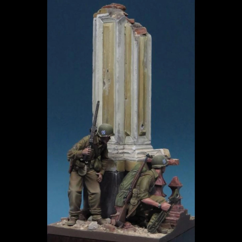 1/35 WWI Soldiers with Monument, 4 Figures, Resin Model Figure Kit, Unassembled and Unpainted