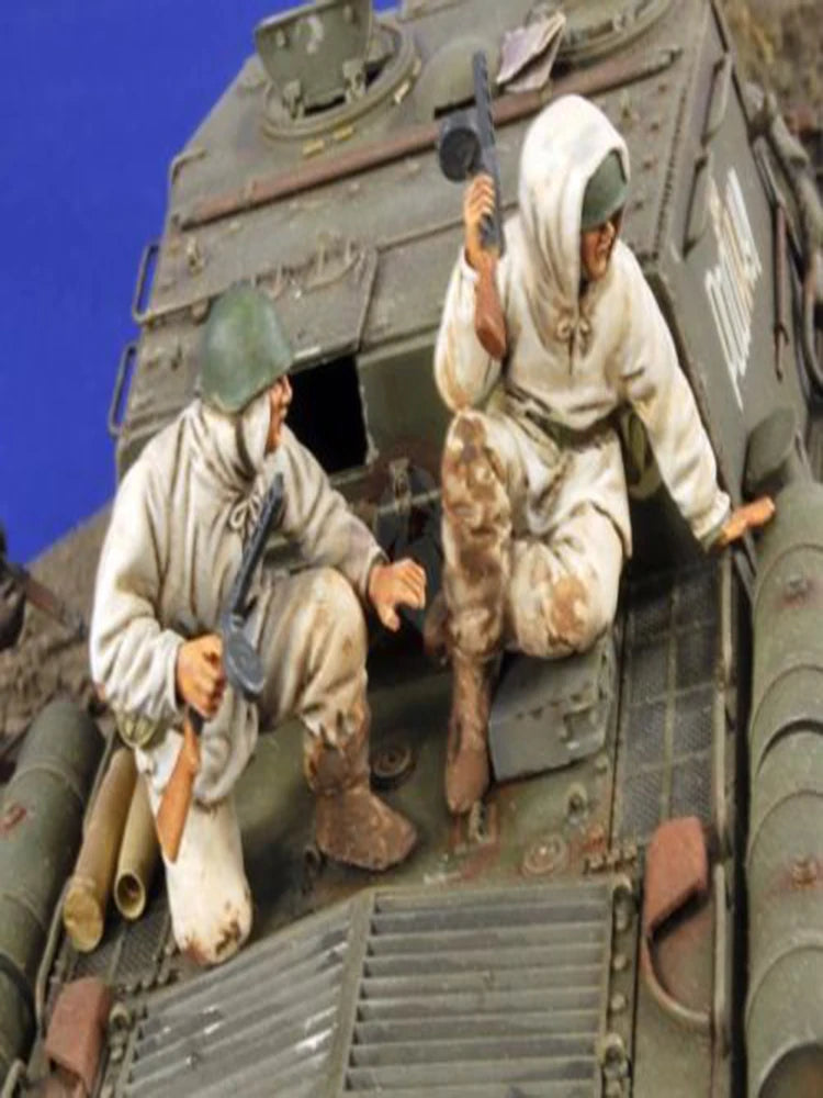 1/35 WWII Soviet Tank Riders, 3 Figures, Resin Model Figure Kit, Unassembled and Unpainted