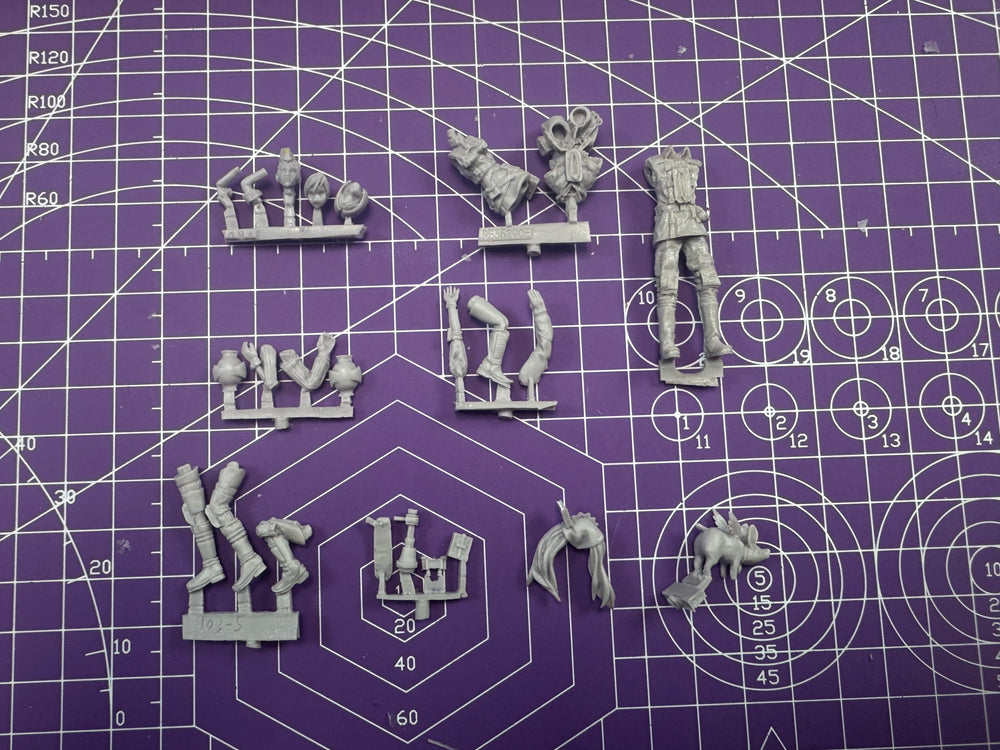 1/35 Modern Anime the 7th Team Soldiers, 4 Figures, Resin Model Figure Kit, Unassembled and Unpainted