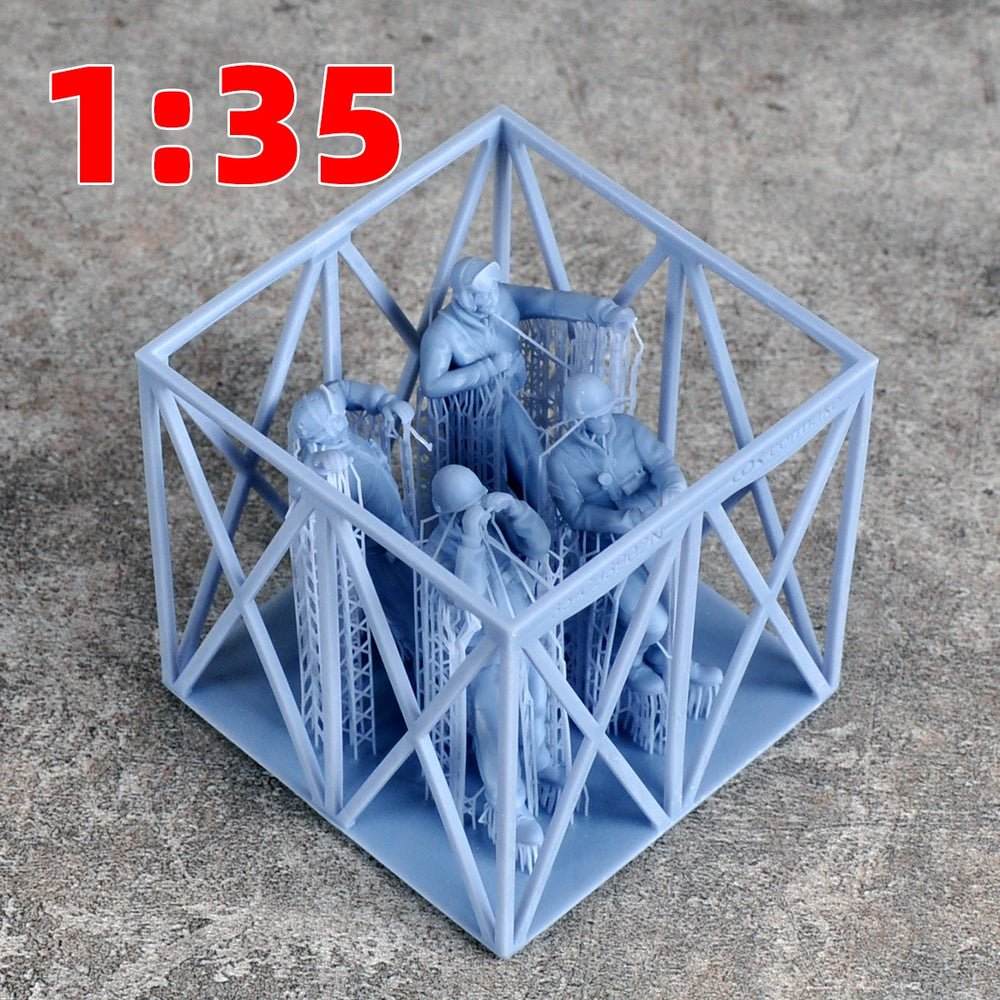 1/35 WWII Sci-Fi Industrial Structure, 5 Figures, Resin Model Figure Kit, Unassembled and Unpainted
