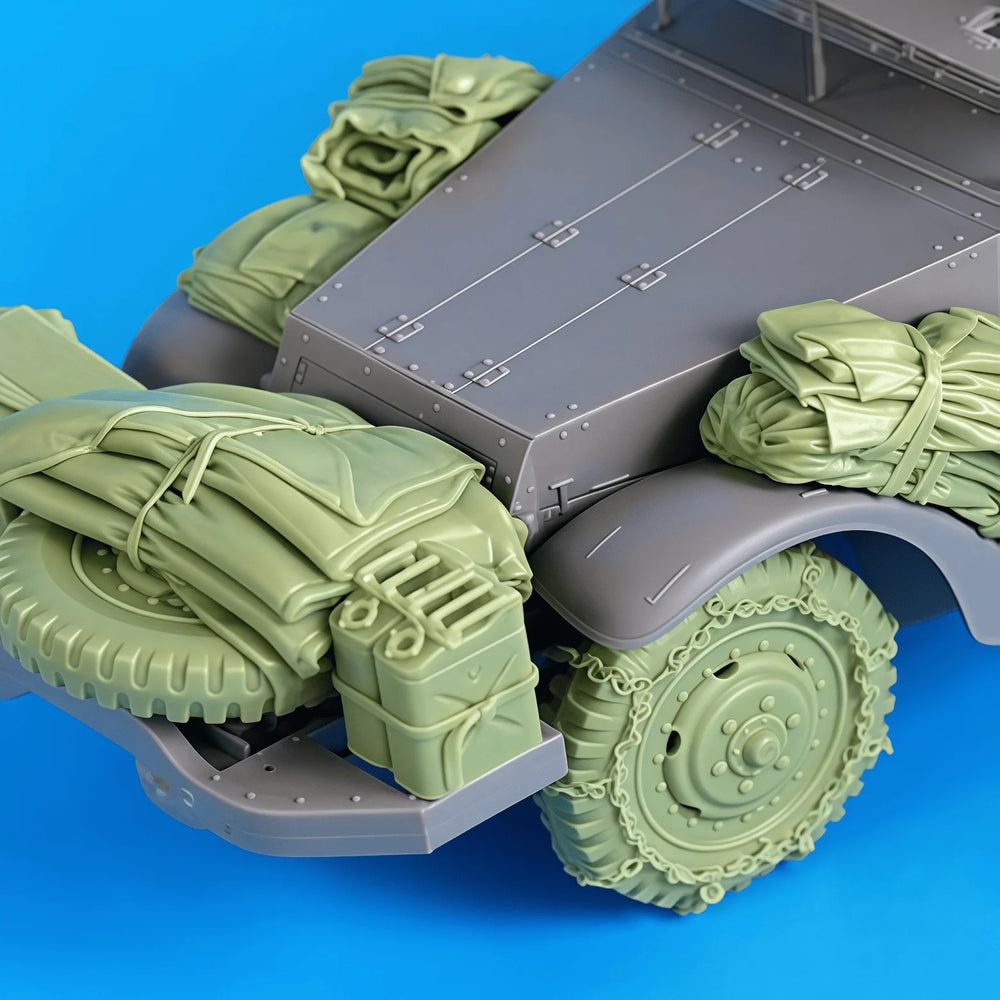 1/35 WWII US M2/M3 Armored Vehicle, Resin Model Vehicle Kit, Unassembled and Unpainted
