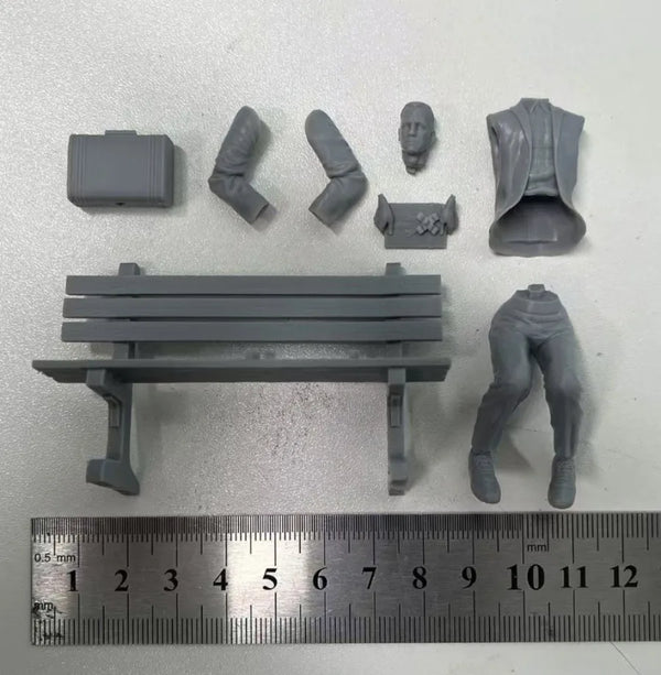 1/24 Modern Forrest Gump, Resin Model Figure Kit, Unassembled and Unpainted
