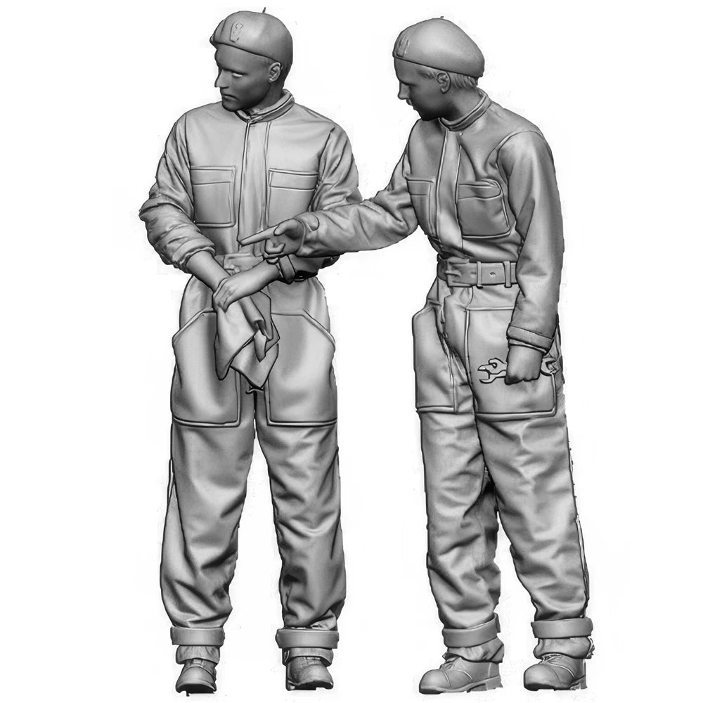 1/35 WWII Polish Tank Crew, 2 Figures, Resin Model Figure Kit, Unassembled and Unpainted