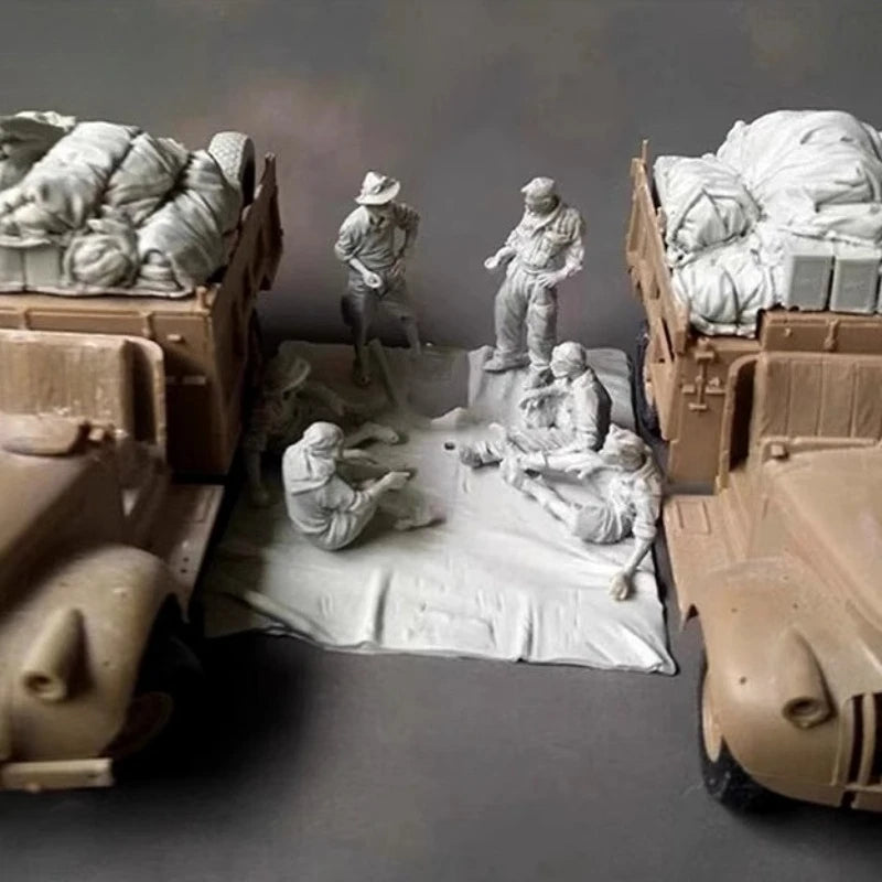 1/35 WWII North African Campaign Personnel, 6 Figures, Resin Model Figure Kit, Unassembled and Unpainted
