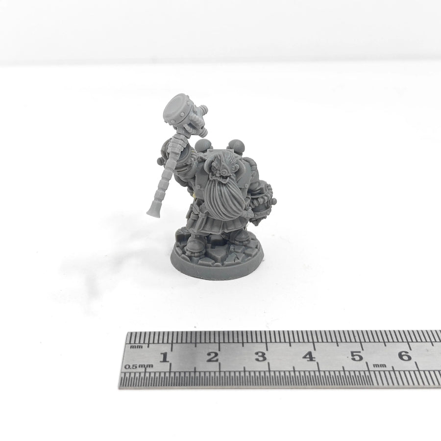 Steampunk Dwarf Engineer with Cannon 50mm Resin Figure Kit - resin model view 2