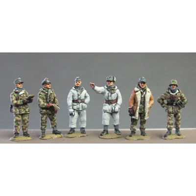 1/72 WWII Winter Officers, 6 Figures, Resin Model Figure Kit, Unassembled and Unpainted