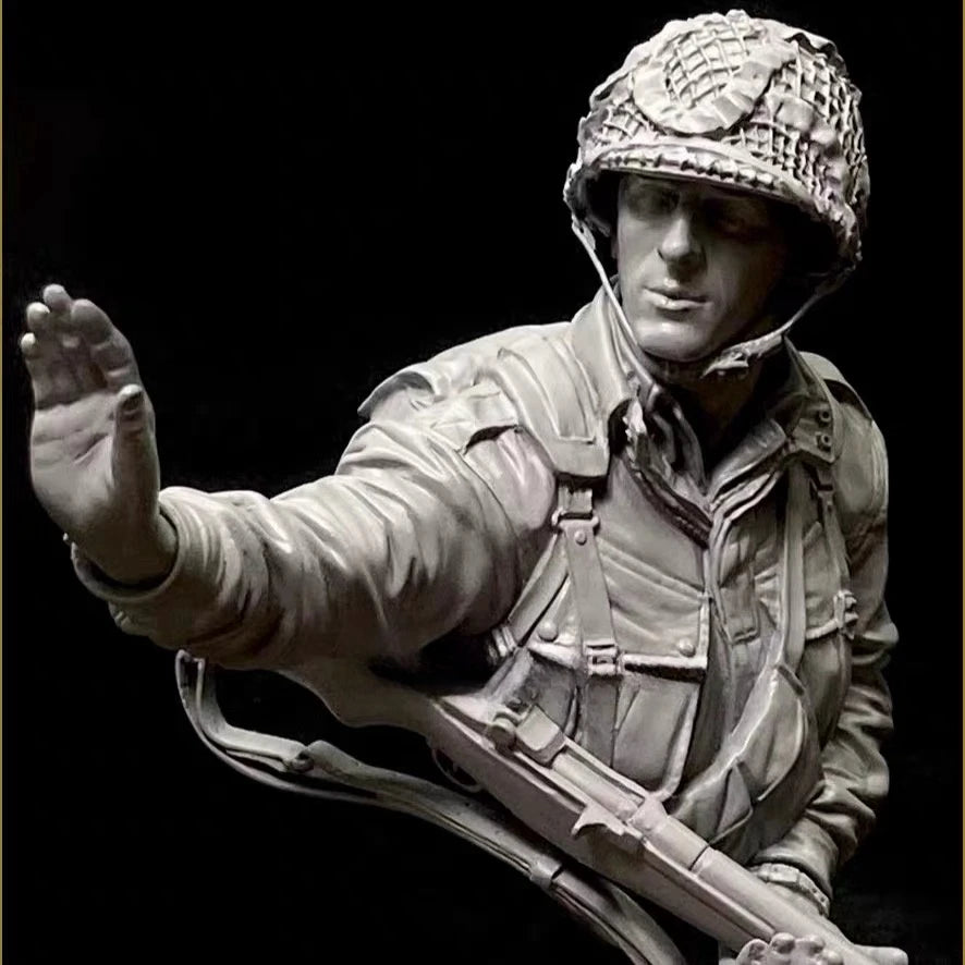 1/10 WWII US Infantryman Directing Orders, Resin Model Bust Kit, Unassembled and Unpainted