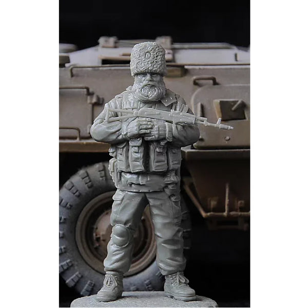 1/35 Modern Tactical Soldier with MOLLE Gear, Resin Model Figure Kit, Unassembled and Unpainted