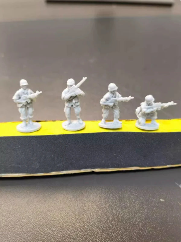 1/72 Modern Soldier Team, 4 Figures, Resin Model Figure Kit, Military Theme, Unassembled and Unpainted
