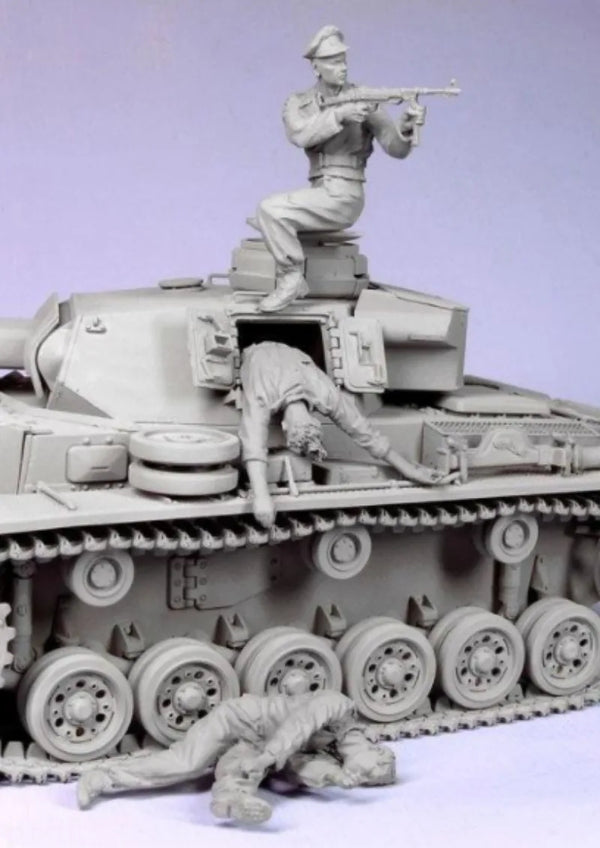 1/35 WWII Soviet T-34 Tank Crew, 3 Figures, Resin Model Figure Kit, Unassembled and Unpainted