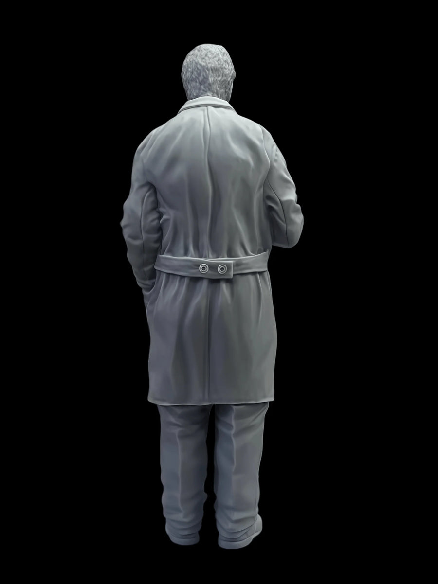 Mature Male Engineer Character Resin Figure Kit - Multiple Poses Available - resin model view 3