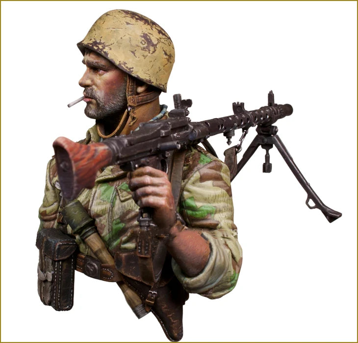 1/10 WWII German Infantryman with MG42, Resin Model Bust Kit, Unassembled and Unpainted