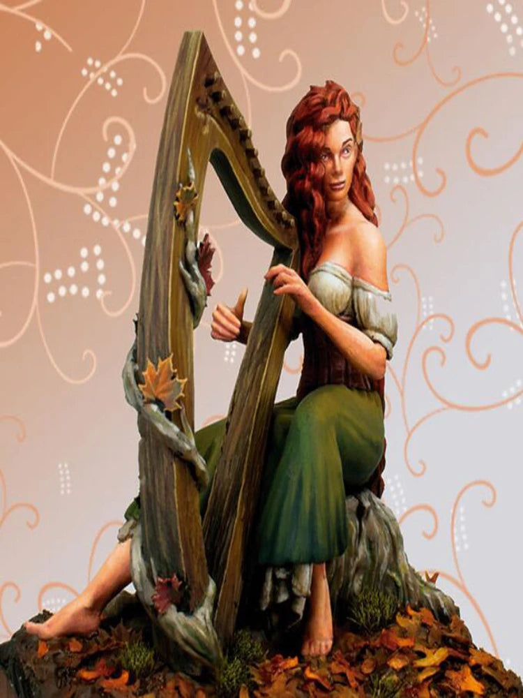 1/24 Female Warrior in Combat Lunge, Resin Model Figure Kit, Fantasy Theme, Unassembled and Unpainted
