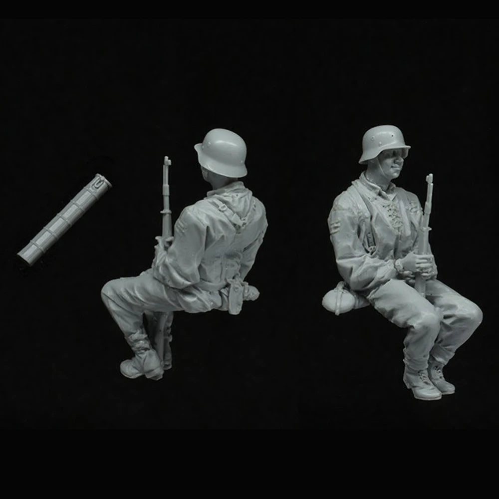 1/35 WWII German Panzergrenadier 1943-44, Resin Model Figure Kit, Unassembled and Unpainted