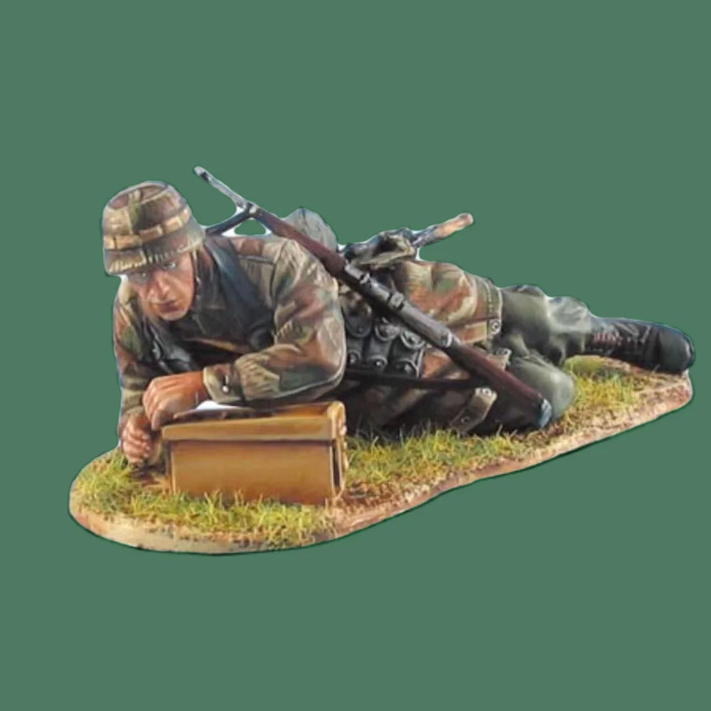 1/35 WWII German Soldier Anti-Tank, Resin Model Figure Kit, Unassembled and Unpainted