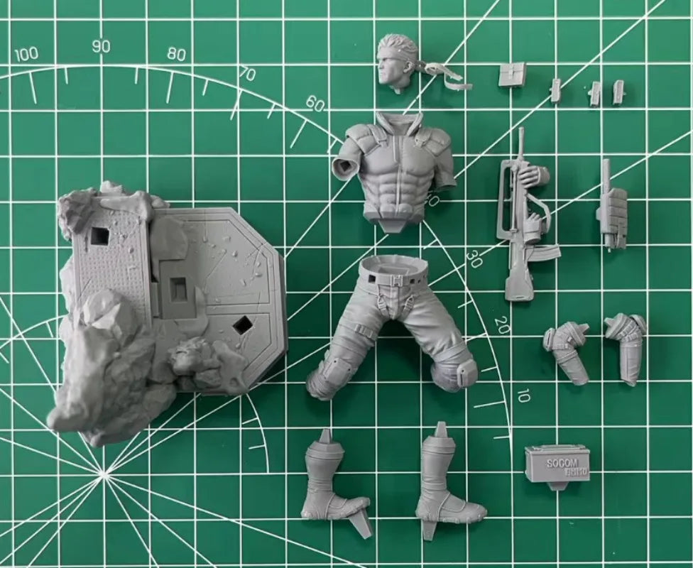 1/24 Modern Tactical Operator in Combat Stance, Resin Model Figure Kit, Unassembled and Unpainted